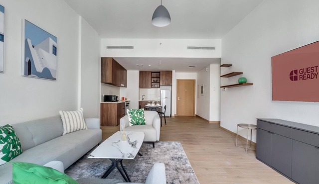 GuestReady - Chic coastal living at Port de La Mer