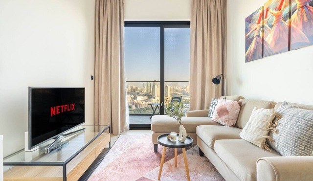 GuestReady - Modern 1BR | 19th Floor & City Views