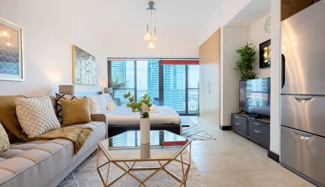 GuestReady - Studio | Balcony- Lake view