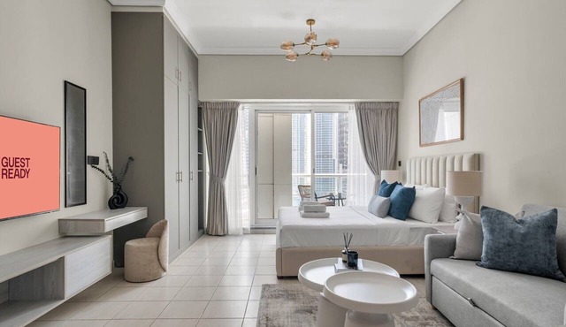 GuestReady - Studio | JLT Skyline & Lake views