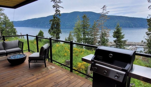 Halibut Hideaway - New Oceanfront cottage in Port Renfrew
