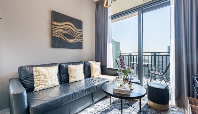 High Floor Unit with Canal View, A Minutes Drive to Dubai Mall - Zada Tower, Business Bay