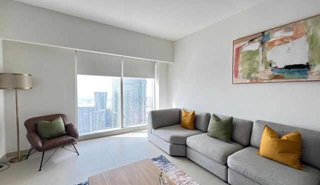 HighFloor 3BR plus Maids GateTower