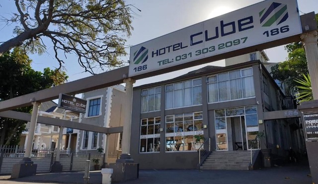 Hotel Cube in Berea