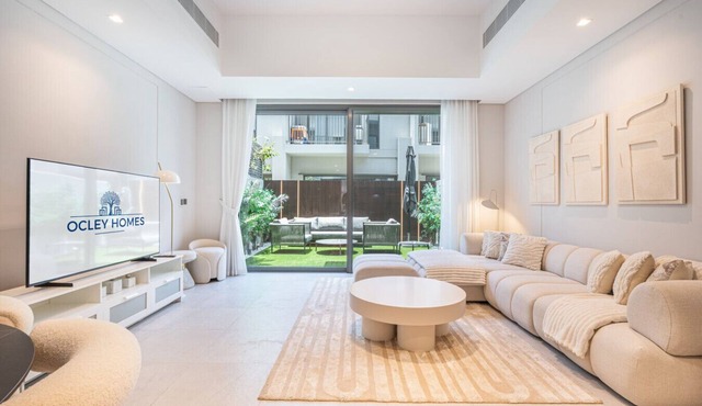 Lovely Duplex Townhouse minutes from Downtown