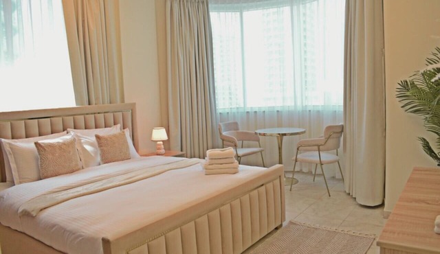 Lux Marina-View 2 Bedroom Unit, Walking Distance to JBR Beach, Metro & Tram.