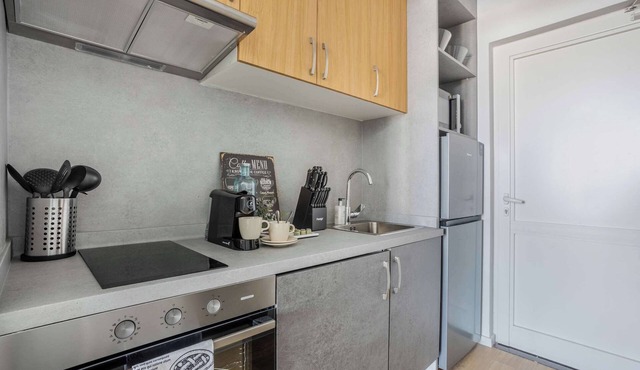 Luxurious Studio with Sea Views in Palm Jumeirah