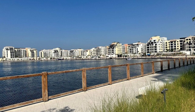 Luxury lifestyle at La Sirène, Port de la Mer, Jumeirah 1 | 1 Bed | Sleeps 4