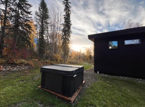 Luxury Private Cabin In The Rockies in Golden