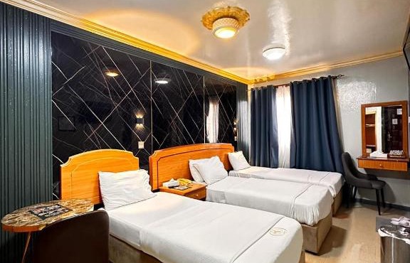 Maaeen Hotel