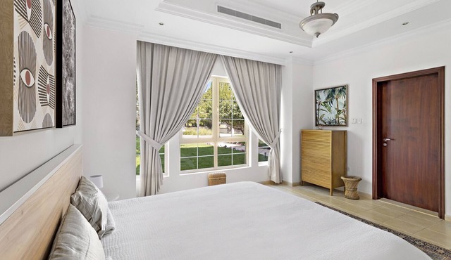 Magnificent 5 BD Villa