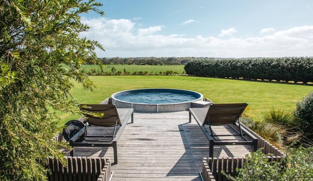 Merricks View - Rural outlook with Tennis Court & Plunge Pool in Balnarring Beach