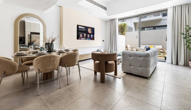 New 2.5BR Villa With PS5 & Garden Near Dubai Mall