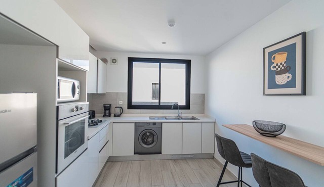 New 2BR Apt | Parking · Netflix · La Marsa