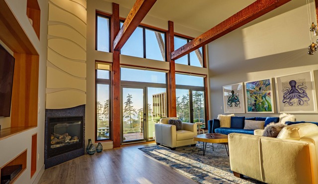 Newly Renovated 2 Bedroom Condo in The Ridge Ucluelet in Ucluelet