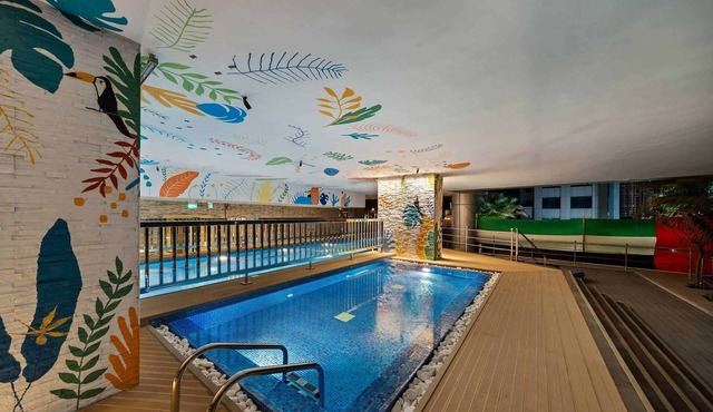 Park Regis BB | Deluxe Burj View | Near Dubai Mall, Business Bay Base