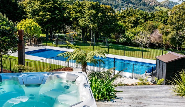 PARKLANDS : Coast & Country in Auckland