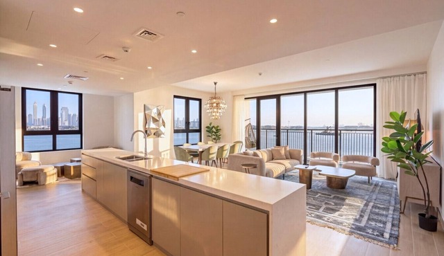 Peaceful LaMer Home w/Private Beach