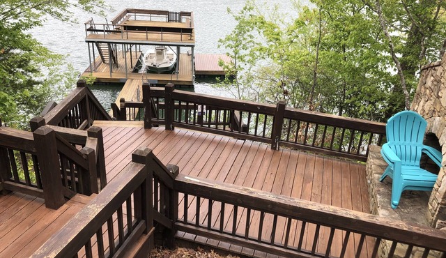 Rare Gem on YEAR ROUND DEEP Water of Lake Blue Ridge! in Morganton