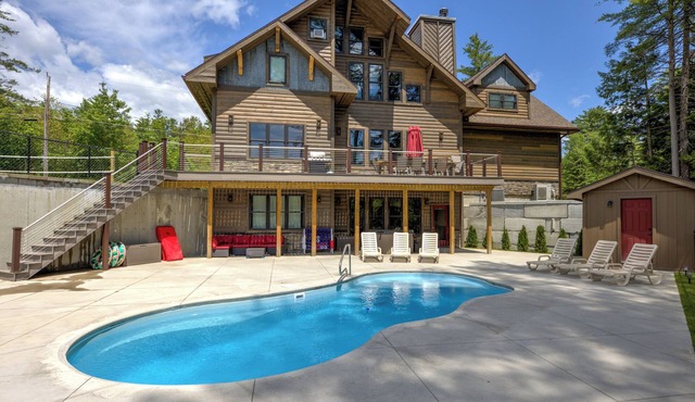 River bank lodge just minutes to Lake George with heated salt water pool in Warrensburg
