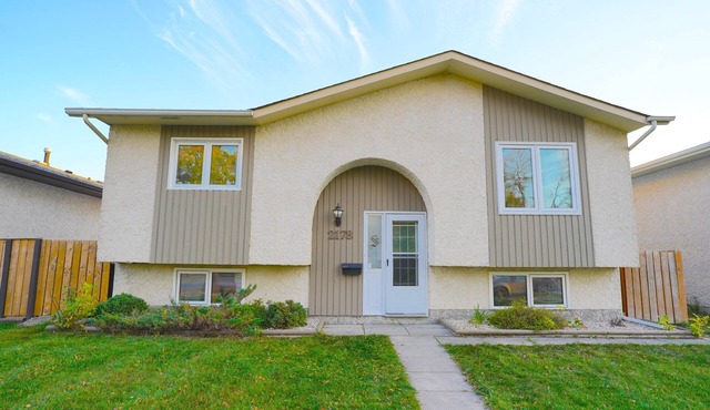 Rosemount ave home in Winnipeg