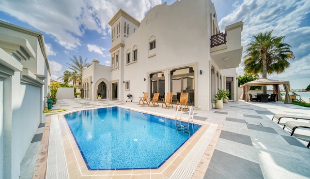 Seaside 5BR Villa with Assist Room and Beach Access on Frond E Palm Jumeirah