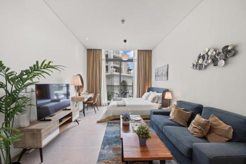 Sophisticated Studio Balcony, Pool & Gym JVC