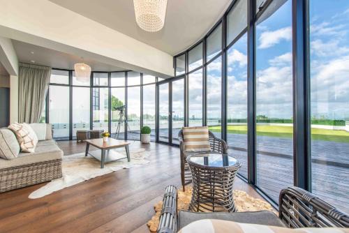 Stunning Views - Modern luxury 3 BR Apt in Remuera in Auckland