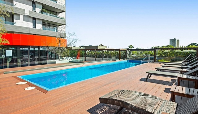 Stylish 2-Bed Apartment Near MCG in Richmond
