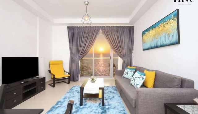 Sunset Sea View Apt W Beach Access & Pool