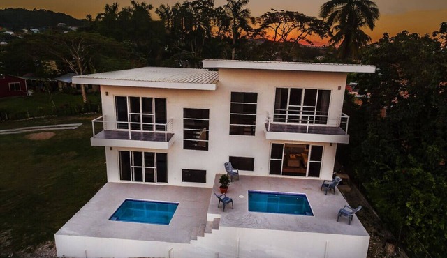Suzie`s Hilltop Estate in San Ignacio