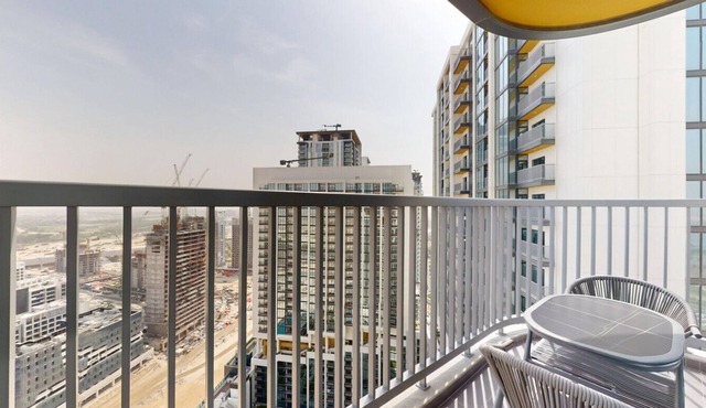 The Crest A - Premium Two Bedroom High-Rise Escape