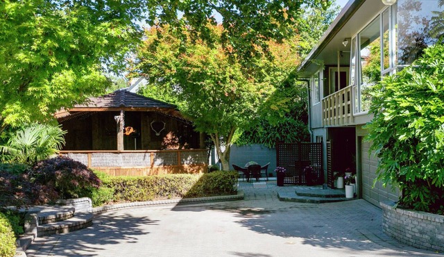 The Manor - Spa, Sauna, Huge Grounds in Taupo