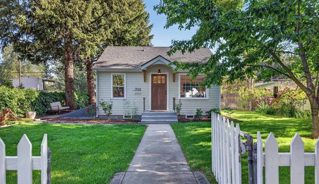 The McKinley Cottage | Historic East End Boise | Pets Welcome! in Boise