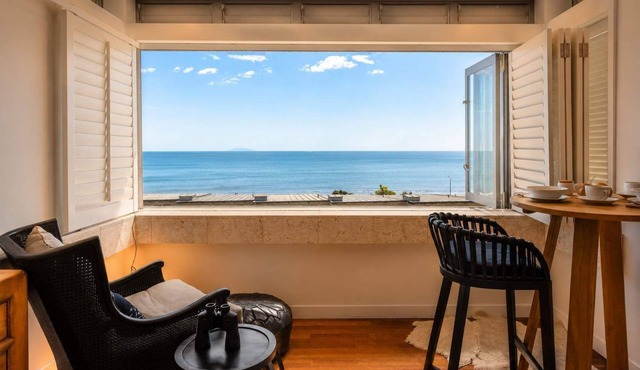 The Sands Apt 9 - Sea views Onetangi Beach in Waiheke Island