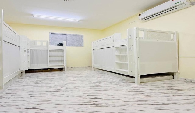 TIDY Premium Hostel Male&Female Al Jafiliya Dubai UPPER BED