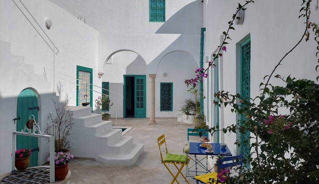 Charming renovated Arab house with all comforts. A true haven of peace