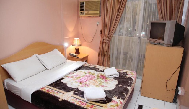 Zaineast Hotel