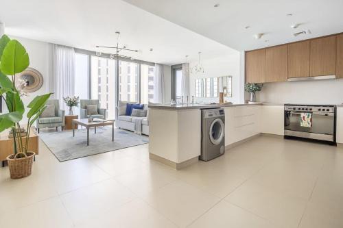Frank Porter Emaar 