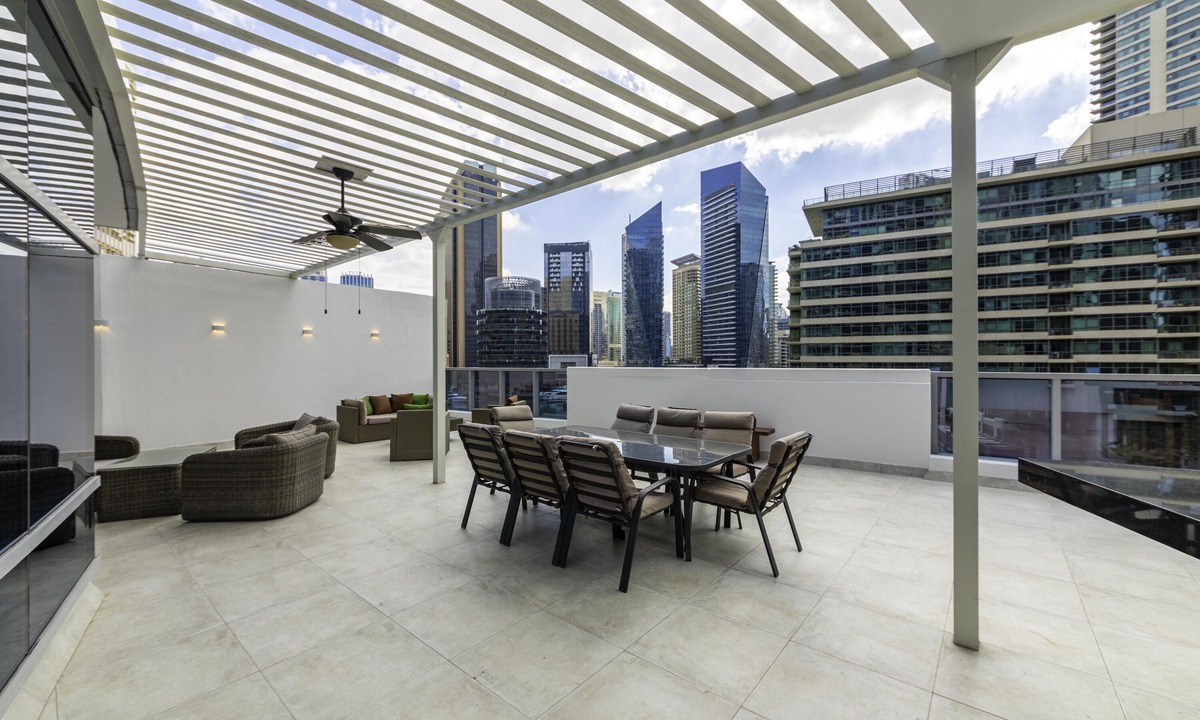Jumeirah Beach Residence Villa | Maison Privee - Stunning 3-Floor Villa w/Kids Room and Rooftop Terrace over Dubai Marina