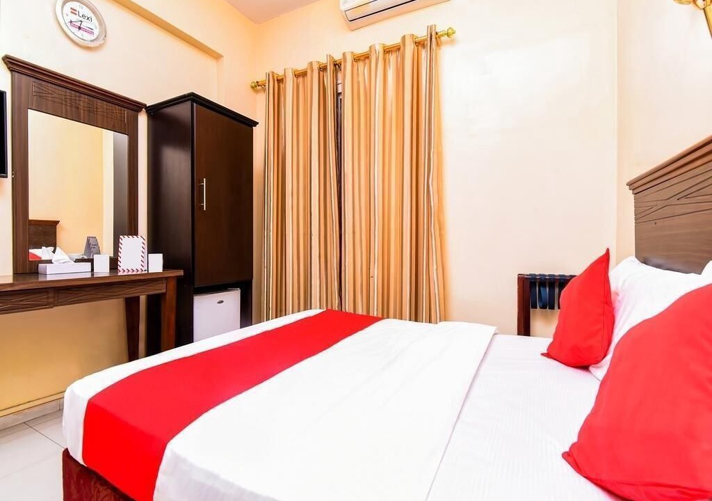 Naif Hotel | MELODY QUEEN HOTEL BY AURA