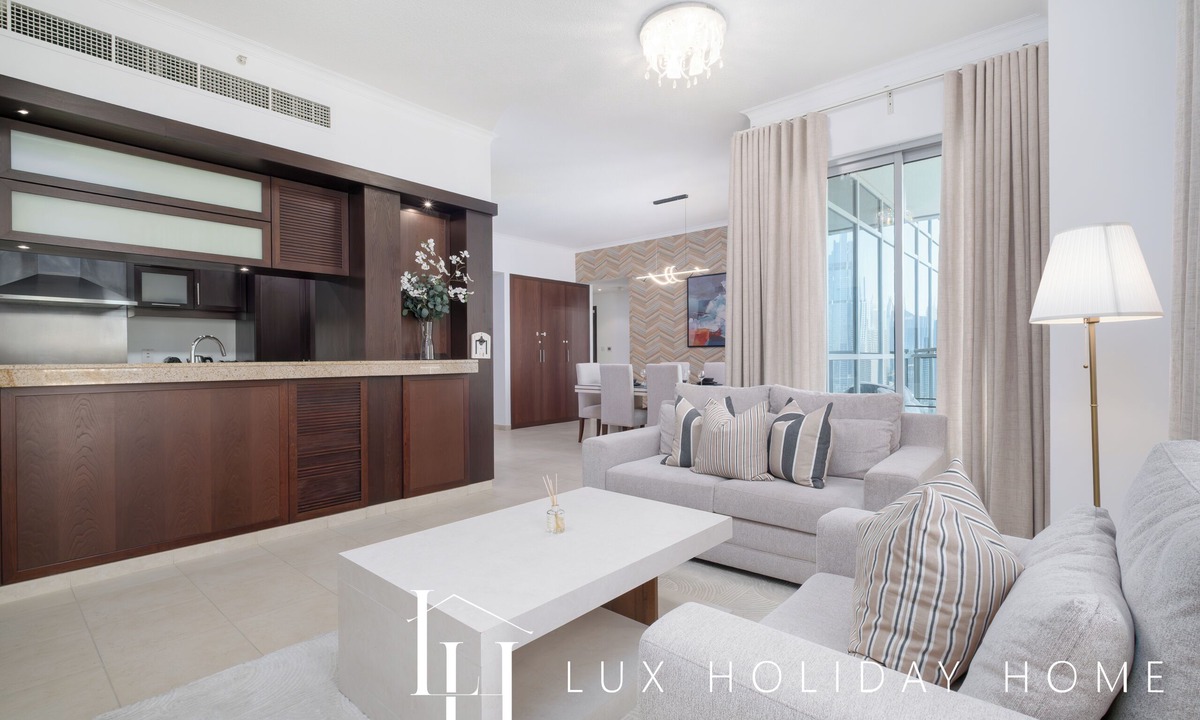 Downtown Dubai Apartment | LUX The Burj Khalifa Fountain View Suite 3