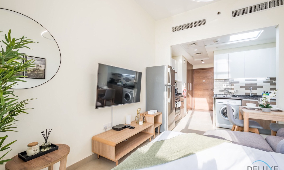 Dubai Apartment | Gorgeous Studio Apartment in Azizi Star, Jebel Ali by Deluxe Holiday Homes