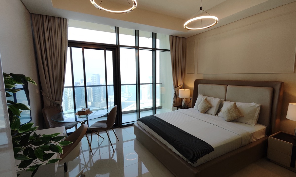 Sheikh Zayed Road Apartment | Lux BnB Aykon City I Skyline Canal Views