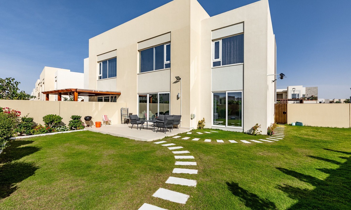Dubai House | 3BDR Villa in Dubai South I With Green Garden I Ideal for families