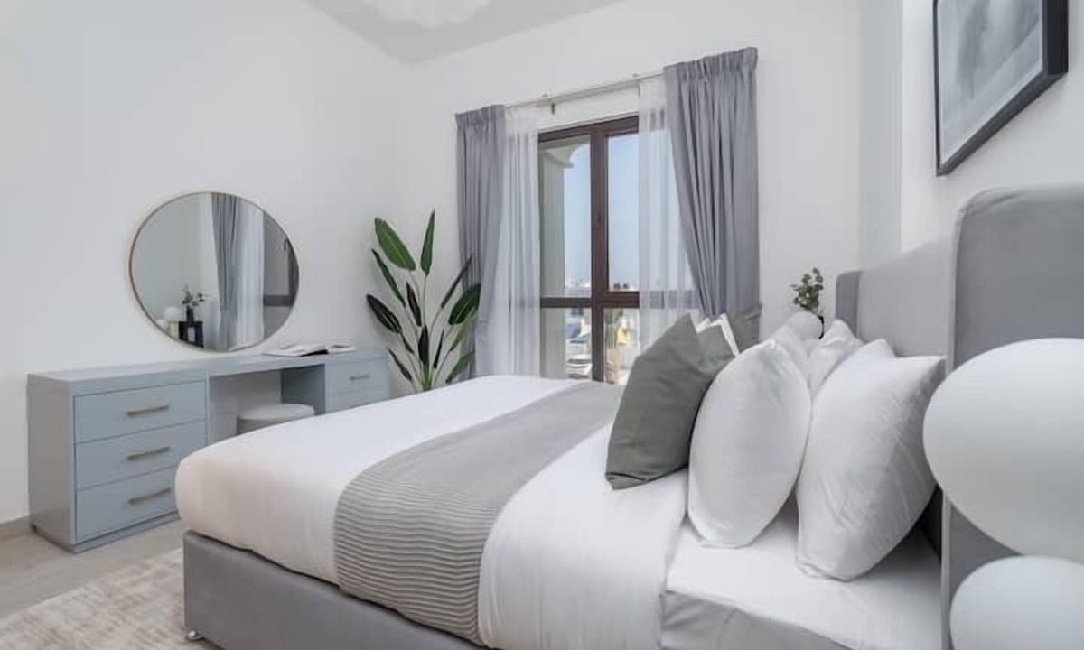 Umm Suqeim 3 Apartment | Vogue | Rahaal Madinat Jumeirah near Burj Al Arab