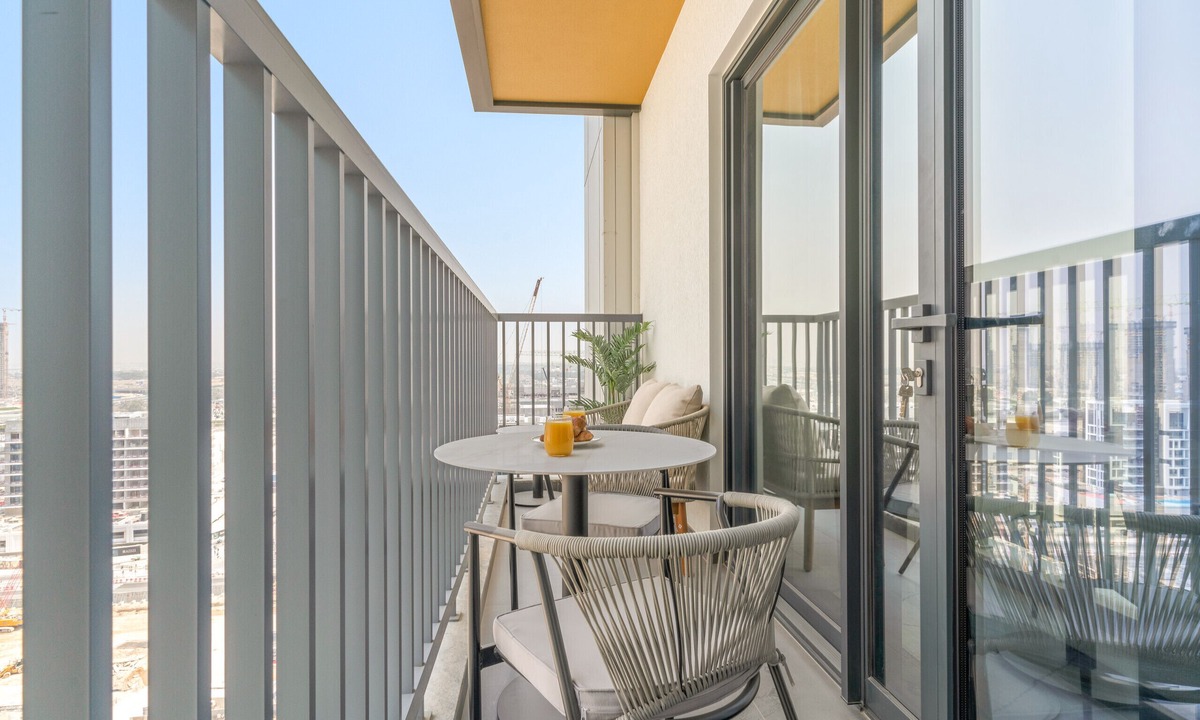 Nad Al Sheba Apartment | Modern 2 BR with Pool View in Sobha Hartland