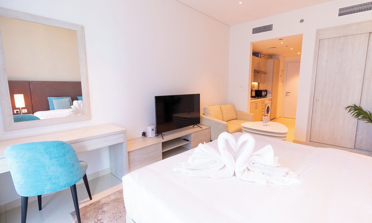 Palm Jumeirah Apartment | HAPPY SEASON I Seven Palm Residences Palm Jumeirah