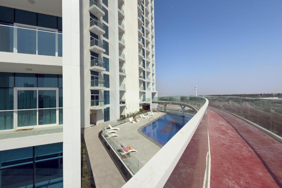 Al Barsha Apartment | Vogue Vacation Homes, Arjan Skyz by Danube near Miracle Garden, Studio Apartment with Balcony and City View, Access to all Amenities