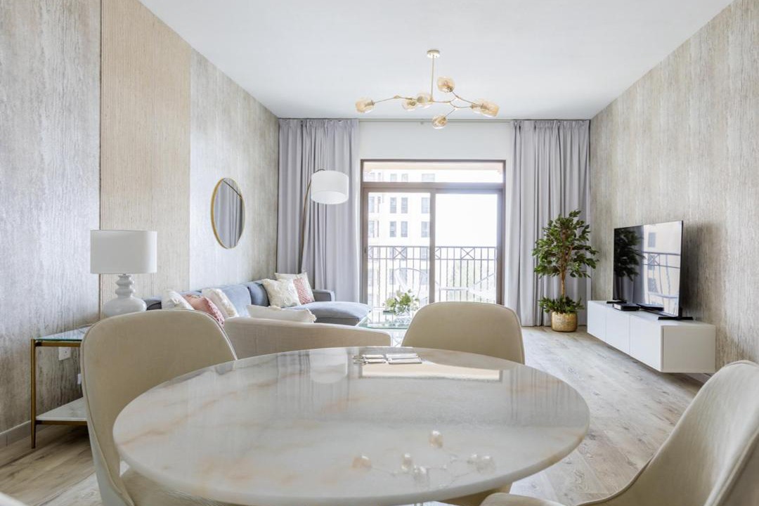 Umm Suqeim 3 Apartment | Nasma Luxury Stays - Fabulous Apartment With Balcony Near MJL's Souk